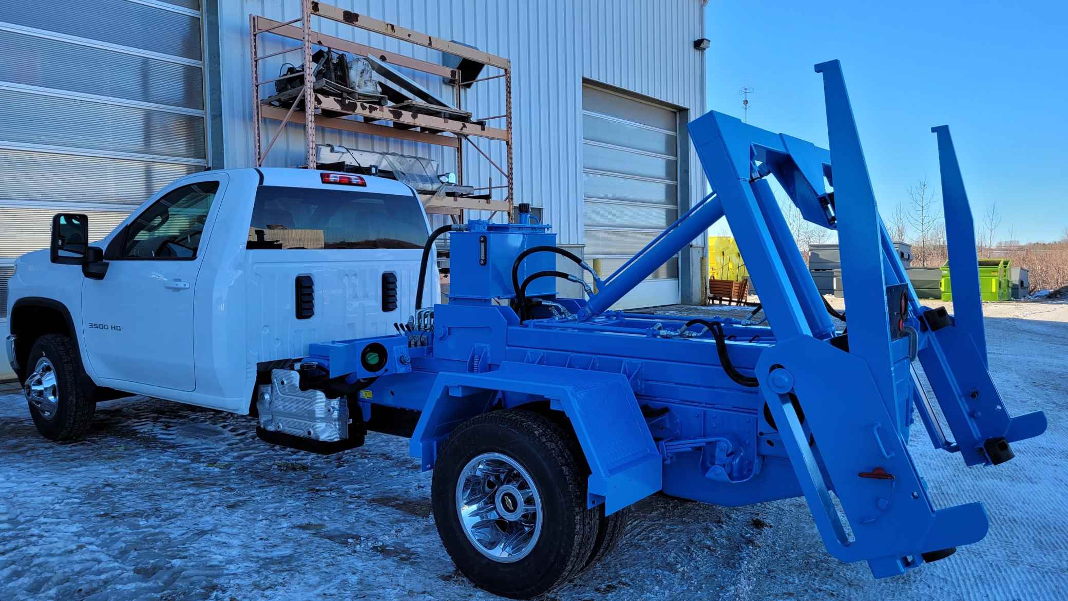 UHE UHE MOUNTED CONTAINER CARRIER uhe-uhe-mounted-container-carrier